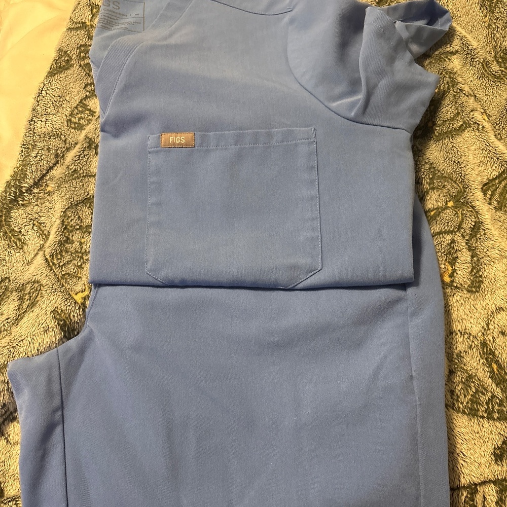 Figs Scrub Set - image 1